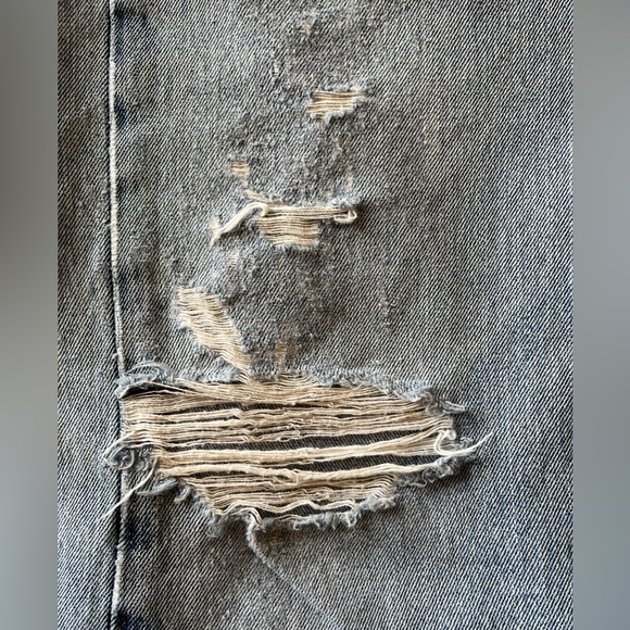 LEVI’S Distressed 505 Jeans - Picture 4 of 6